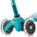 hulajnoga-mini-micro-deluxe-aqua-led (2).jpg